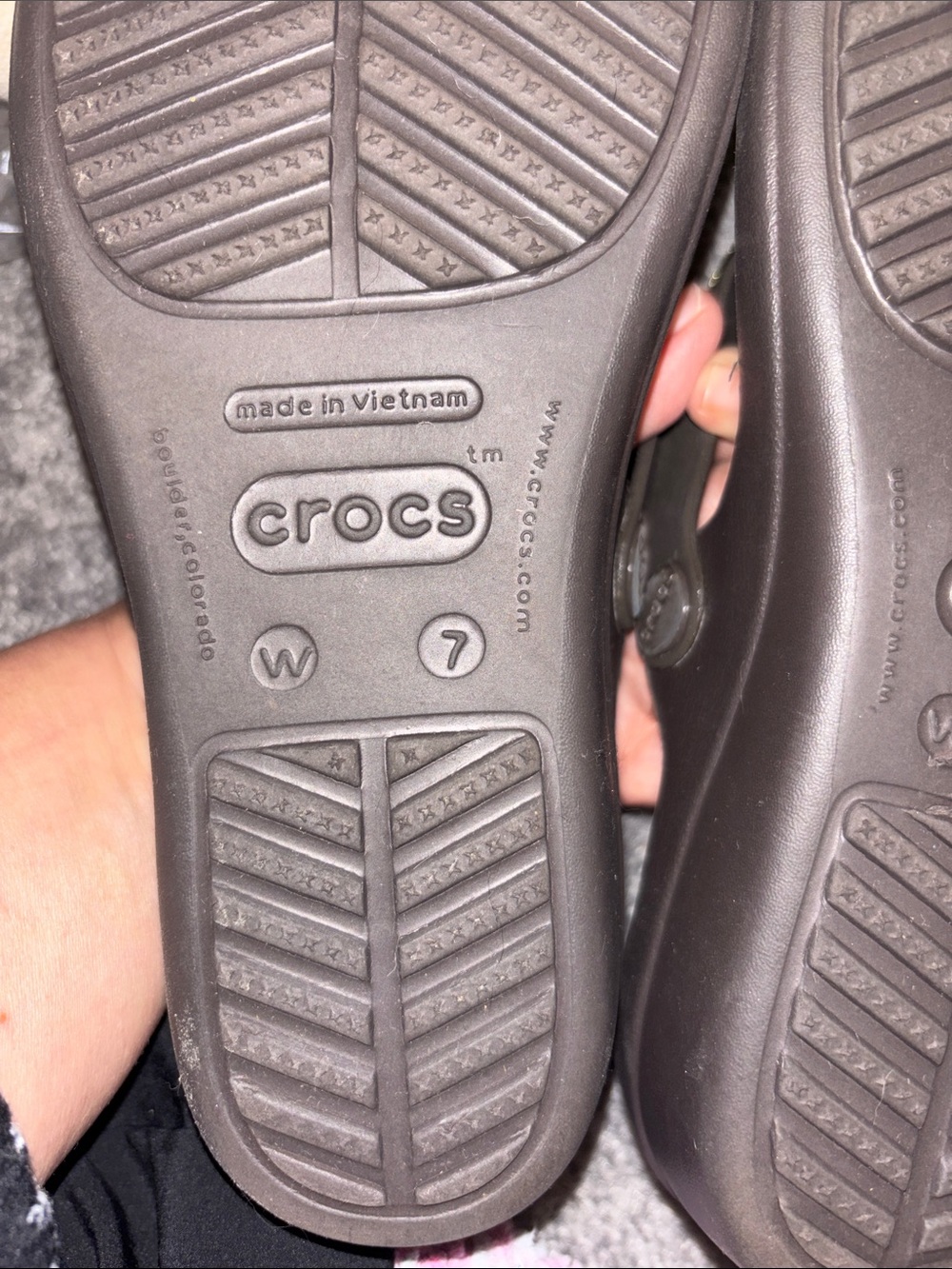 CROCS Brown Flip Sandals with Gold Medallion - Picture 5 of 8